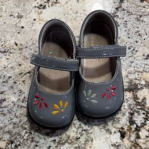 See Kai Run Gray Dress Shoes with Floral Accents